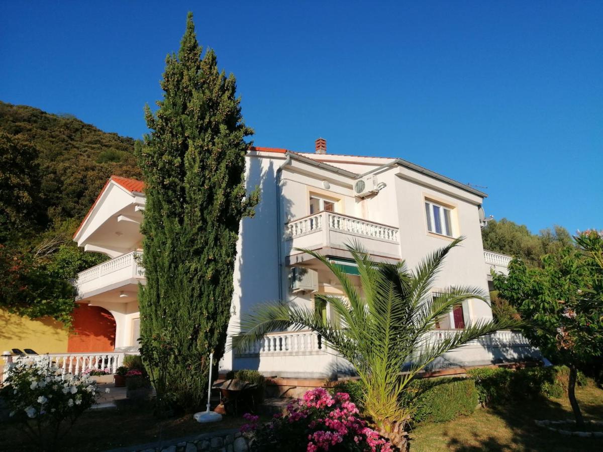 Apartments Fafandjel Rab Town Exterior foto